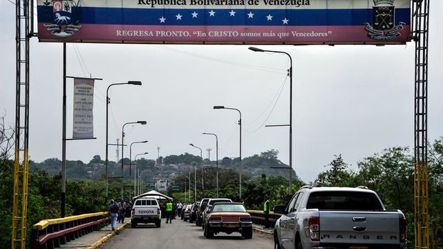 Reabren temporalmente la frontera colombo-venezolana para paso de vehículos