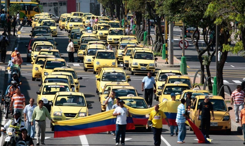 Se alista paro nacional de taxistas en Bogotá y 23 ciudades de Colombia