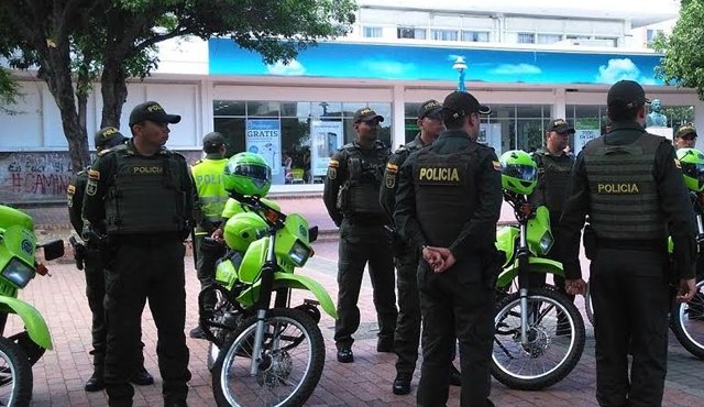 Reglamentan trabajo comunitario para pagar multas del Código de Policía